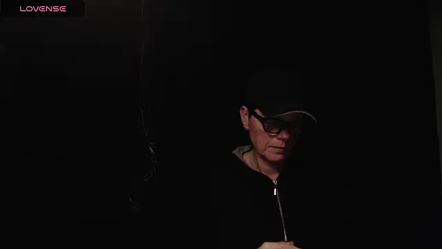 ninarandmann online show from March 8, 2026, 10:24 pm