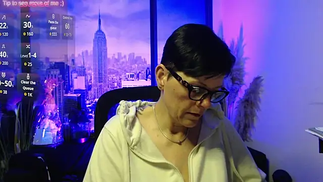 Snapshot of ninarandmann chatting on May 5, 2026, 4:04 pm ninarandmann online show from May 5, 2026, 4:04 pm