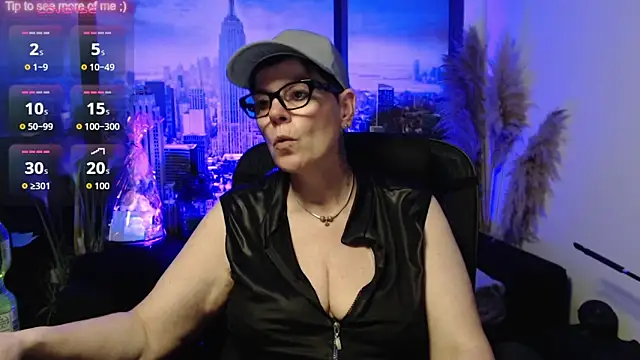 Snapshot of ninarandmann chatting on May 23, 2026, 4:11 pm ninarandmann online show from May 23, 2026, 4:11 pm