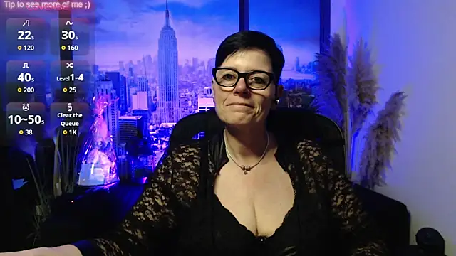 Snapshot of ninarandmann chatting on May 25, 2026, 4:13 pm ninarandmann online show from May 25, 2026, 4:13 pm