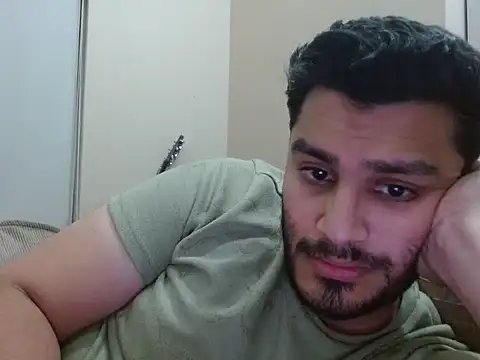 Snapshot of robintoit chatting on February 15, 2026, 5:31 pm robintoit online show from February 15, 2026, 5:31 pm