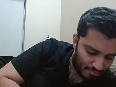 Snapshot of robintoit chatting on February 17, 2026, 5:30 pm robintoit online show from February 17, 2026, 5:30 pm