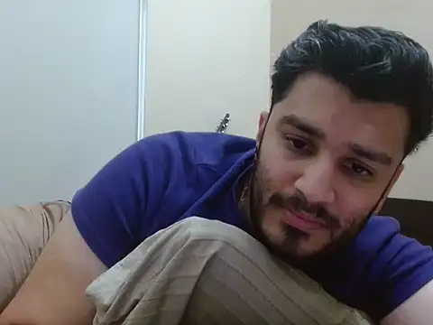 Snapshot of robintoit chatting on February 20, 2026, 6:37 am robintoit online show from February 20, 2026, 6:37 am