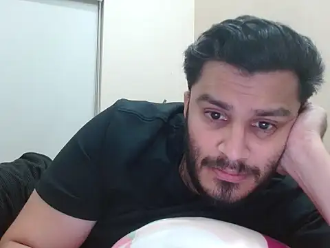 Snapshot of robintoit chatting on March 1, 2026, 4:09 pm robintoit online show from March 1, 2026, 4:09 pm