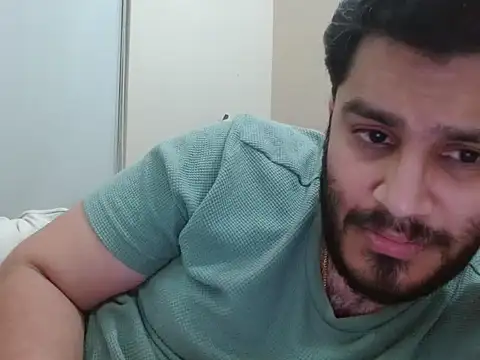 Snapshot of robintoit chatting on March 3, 2026, 5:19 pm robintoit online show from March 3, 2026, 5:19 pm