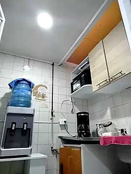 Natasha milf   online show from April 24, 2026, 12:51 pm