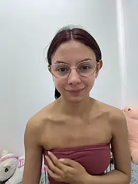 Bonniepark online show from December 16, 2025, 5:07 pm