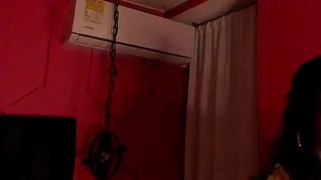 hanny milf online show from May 30, 2026, 11:51 am