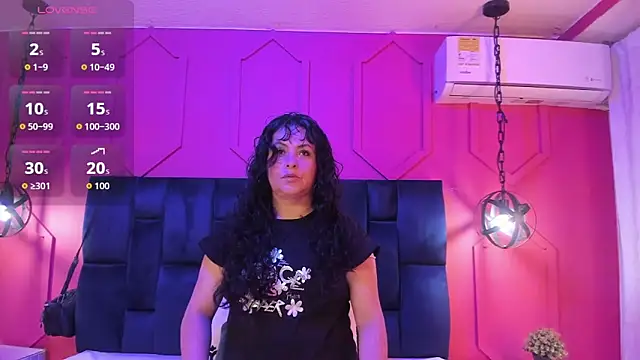 Snapshot of hanny_milf chatting on June 7, 2026, 12:20 pm hanny milf online show from June 7, 2026, 12:20 pm