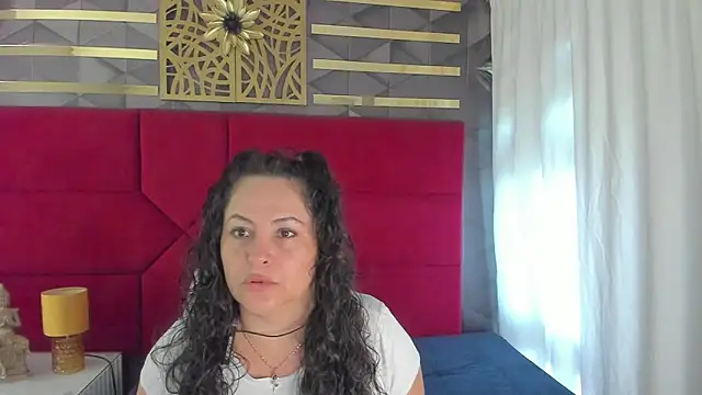 Snapshot of hanny_milf chatting on June 25, 2026, 11:48 am hanny milf online show from June 25, 2026, 11:48 am