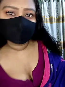 Idhika Paul online show from February 4, 2025, 11:27 pm