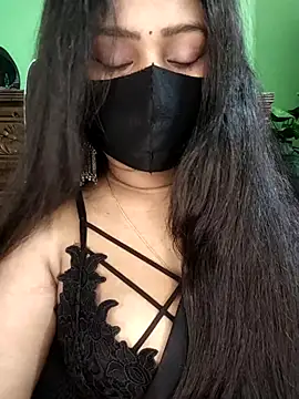 Idhika Paul online show from March 11, 2026, 8:20 am