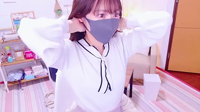 Mii v v online show from December 30, 2024, 3:25 am