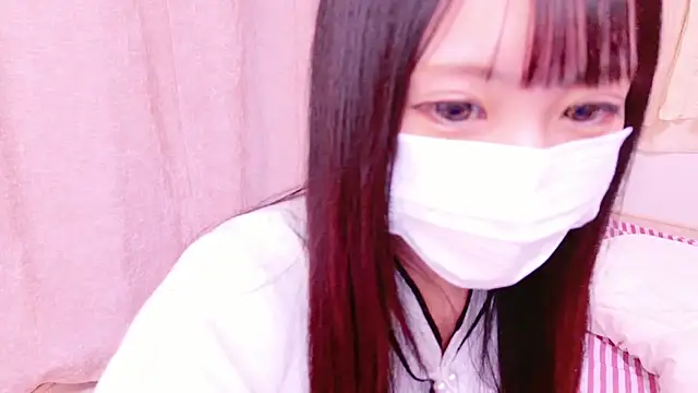 Snapshot of tsumugi_h chatting on January 5, 2025, 6:35 am tsumugi h online show from January 5, 2025, 6:35 am