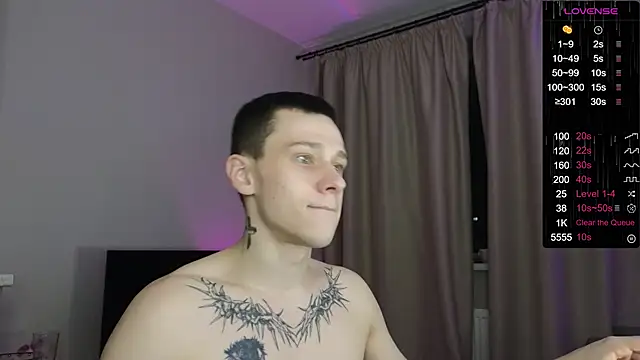 R1mmo   online show from October 11, 2025, 8:18 pm