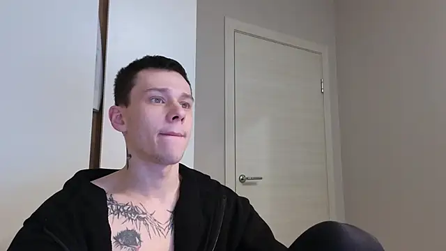 R1mmo   online show from October 24, 2025, 7:21 pm