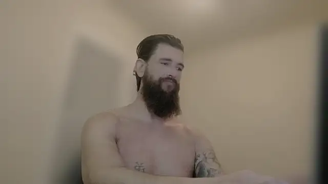 Armyexhibitionistvet online show from November 2, 2025, 4:04 am