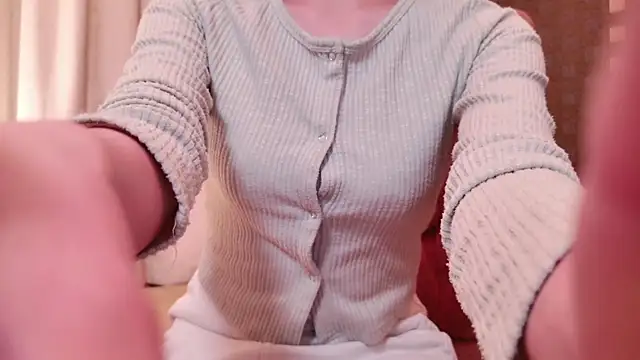 sayaka xo online show from March 17, 2025, 10:38 am