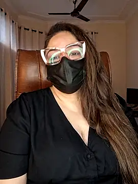 SEXY-Sardarni online show from January 18, 2026, 8:51 am