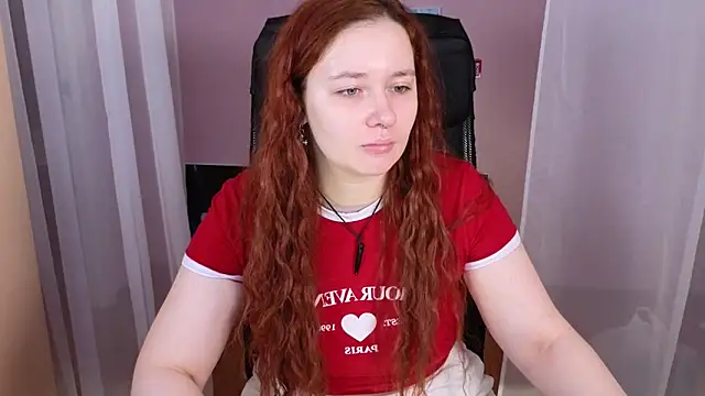 Snapshot of carolina_elf chatting on February 15, 2025, 11:06 am carolina elf online show from February 15, 2025, 11:06 am