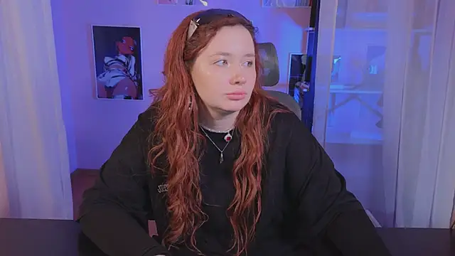 carolina elf online show from November 15, 2025, 12:13 pm