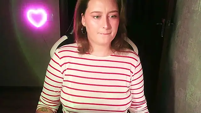 OksiFels online show from September 16, 2025, 9:27 pm