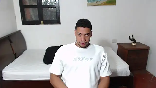 Jhors  Collens online show from October 31, 2025, 12:55 am