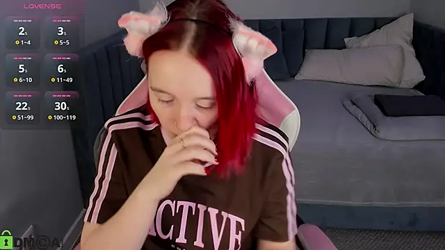 Jane Hayes online show from November 11, 2025, 12:43 am