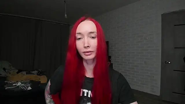 Roxy Silver online show from March 9, 2026, 5:06 pm