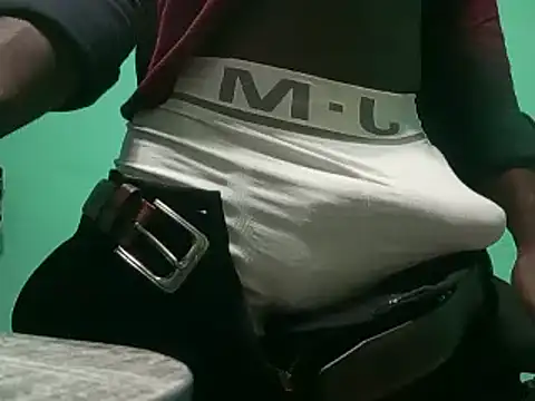 Snapshot of Javan_ chatting on January 22, 2025, 2:24 pm Javan online show from January 22, 2025, 2:24 pm