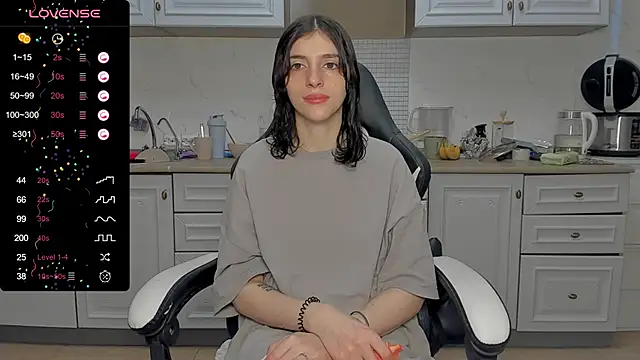 broosnica1 online show from January 23, 2025, 8:04 am