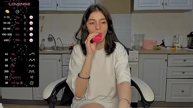 broosnica1 online show from February 22, 2025, 6:41 pm