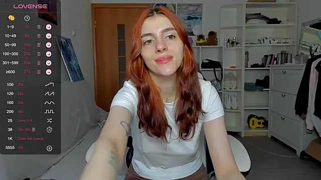 Snapshot of broosnica1 chatting on July 6, 2026, 6:43 am broosnica1 online show from July 6, 2026, 6:43 am