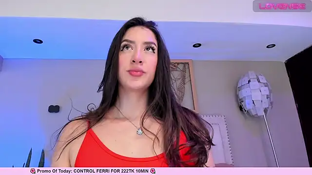 Snapshot of _AlejaCruz_ chatting on March 15, 2025, 11:28 pm AlejaCruz online show from March 15, 2025, 11:28 pm