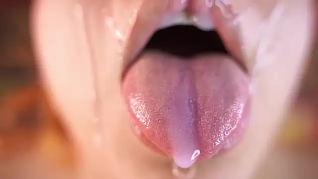 Samanta cutee online show from April 18, 2026, 7:07 pm