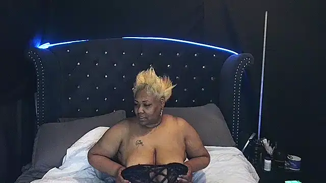 msyvette1970xh online show from March 2, 2025, 3:27 pm