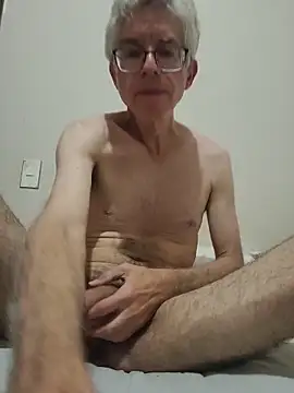 salinasrodolf online show from April 19, 2026, 3:28 am