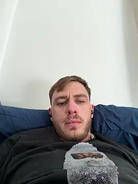 Julian128 online show from March 21, 2026, 3:37 pm