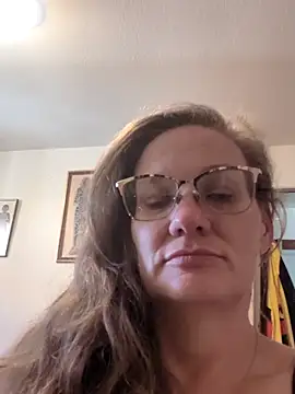 Snapshot of ChileVerde12 chatting on April 29, 2026, 9:32 pm ChileVerde12 online show from April 29, 2026, 9:32 pm