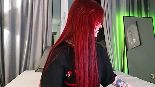 SophieInkk online show from March 28, 2026, 11:48 pm