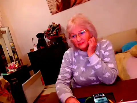 Natali7634 online show from January 3, 2025, 9:05 pm