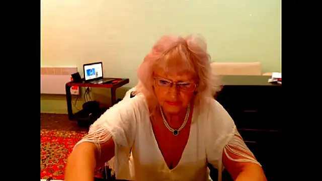Natali7634 online show from September 29, 2025, 7:24 am