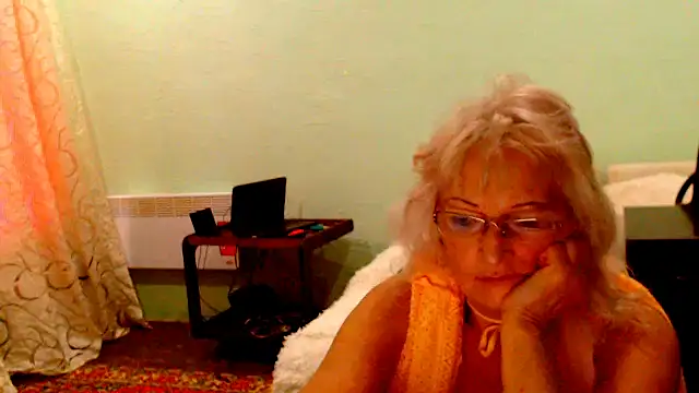 Natali7634 online show from October 13, 2025, 6:02 am