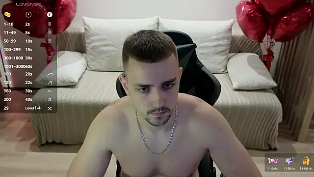 Snapshot of Larstar01 chatting on October 8, 2025, 8:06 pm Larstar01 online show from October 8, 2025, 8:06 pm