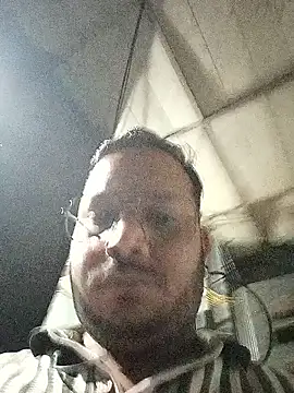 DeepakXxxR86 online show from March 5, 2026, 7:43 pm