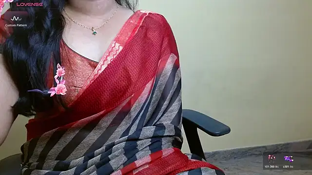 Snapshot of Nithya_05 chatting on November 22, 2025, 5:01 pm Nithya 05 online show from November 22, 2025, 5:01 pm