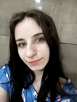 Snapshot of _Nika_Kik chatting on January 1, 2025, 2:51 am Nika Kik online show from January 1, 2025, 2:51 am