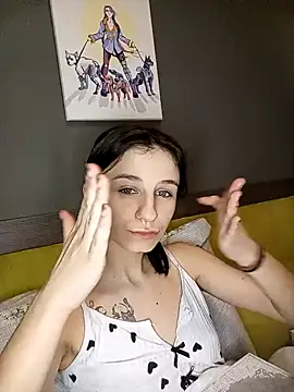 Snapshot of _Nika_Kik chatting on January 6, 2025, 10:37 pm Nika Kik online show from January 6, 2025, 10:37 pm