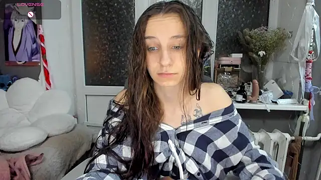  Nika Kik online show from April 7, 2026, 5:24 pm