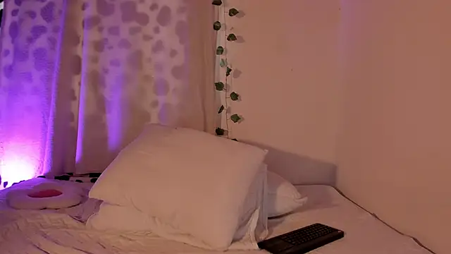 Snapshot of ianstar_599 chatting on September 30, 2025, 3:17 pm ianstar 599 online show from September 30, 2025, 3:17 pm